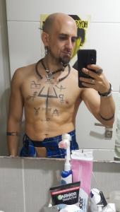 604012507: Chico busca chica en Madrid