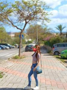 633500815: Chica busca chico en Granada