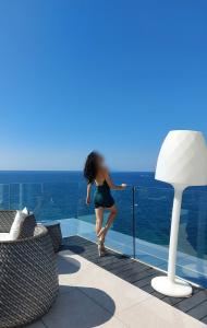 Chica busca chico en Ibiza: 