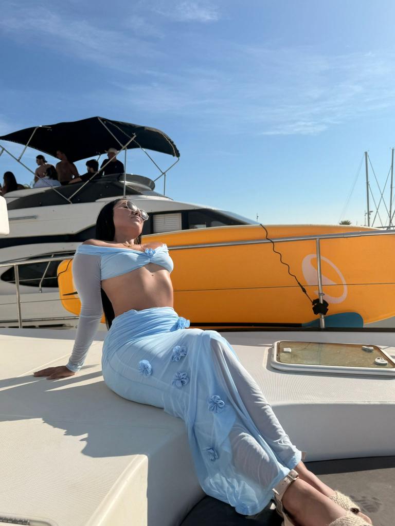 613998433: Chica busca chico en Málaga