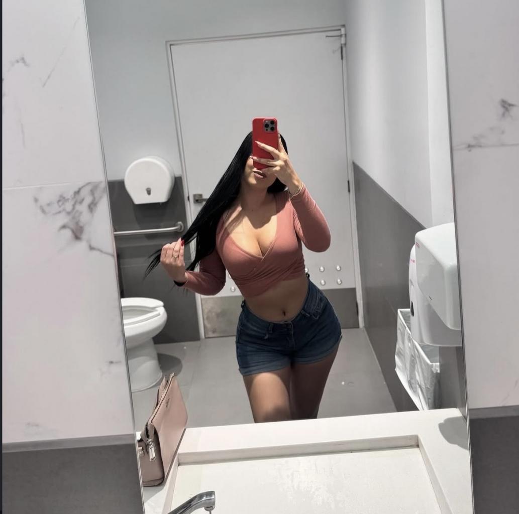 Chica busca chico en Cádiz: 