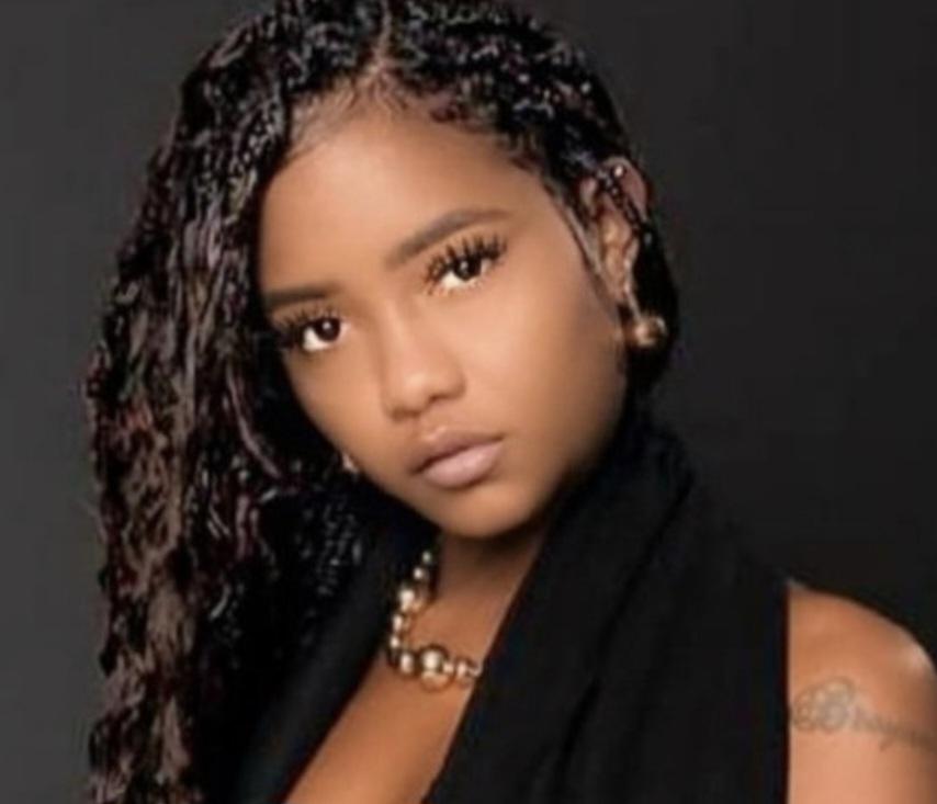 986419963: Chica busca chico en Pontevedra