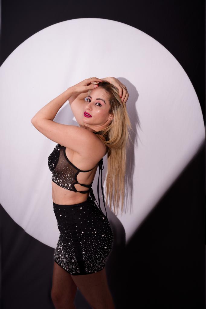 Chica busca chico en Tenerife: 