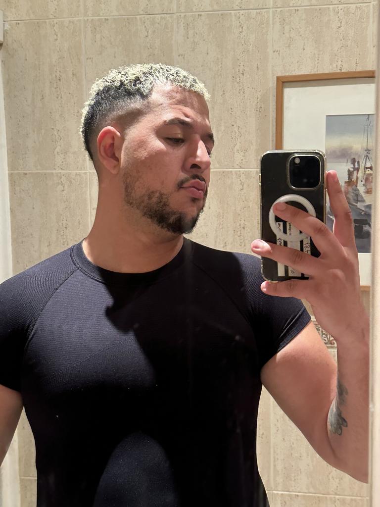 Chico busca chica en Almería: 