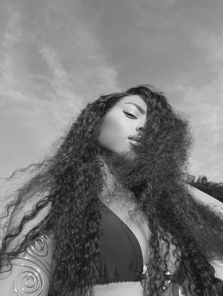 Chica busca chico en Huelva: 