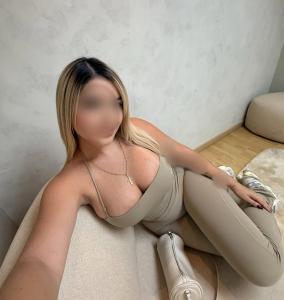 692077326: Chica busca chico en Lugo