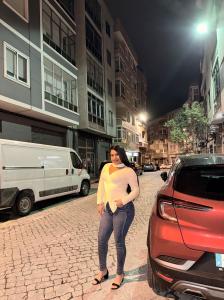 670456768: Chica busca chico en Orense