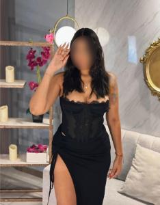 631040075: Chica busca chico en Gerona