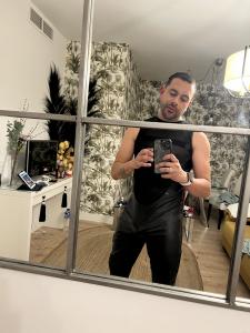 612553224: Chico busca chica en Granada