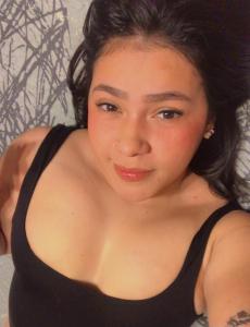 607489433: Chica busca chico en Málaga