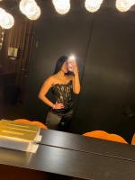 613998433: Chica busca chico en Málaga