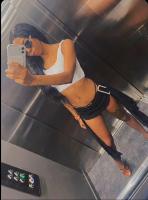 631757288: Chica busca chico en Barcelona