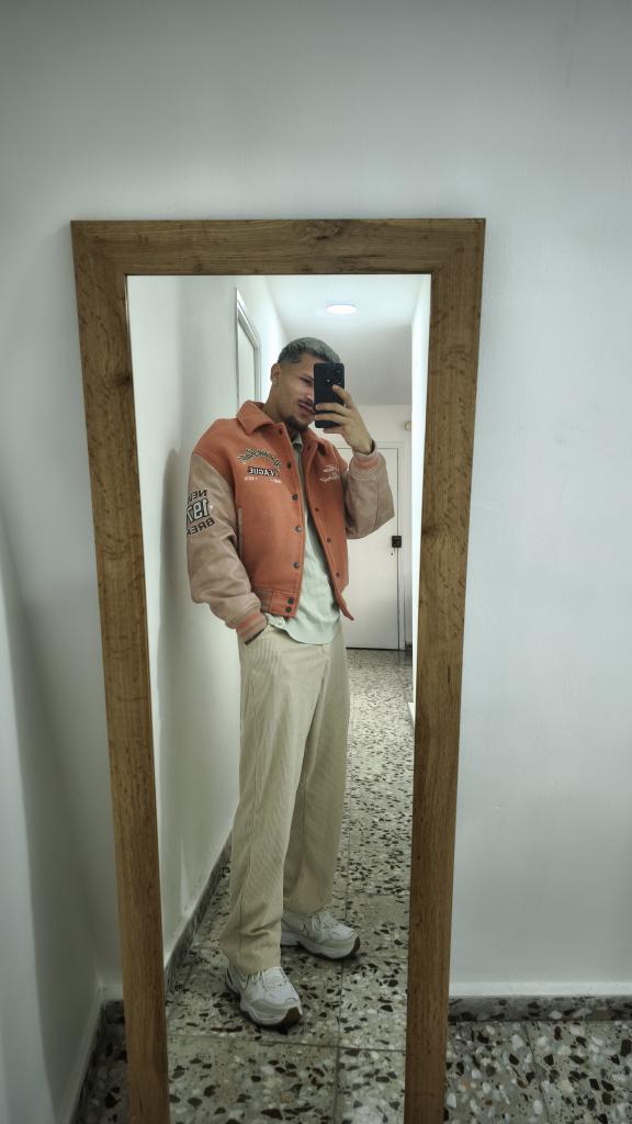 Chico busca chica en Murcia: 