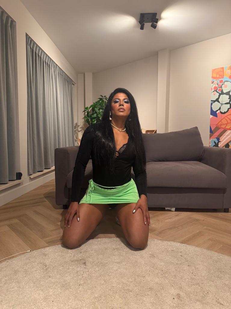 611201697: Transexual en La Coruña