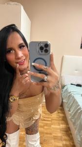 623740063: Transexual en León