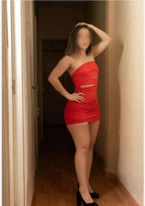613854926: Chica busca chico en Barcelona