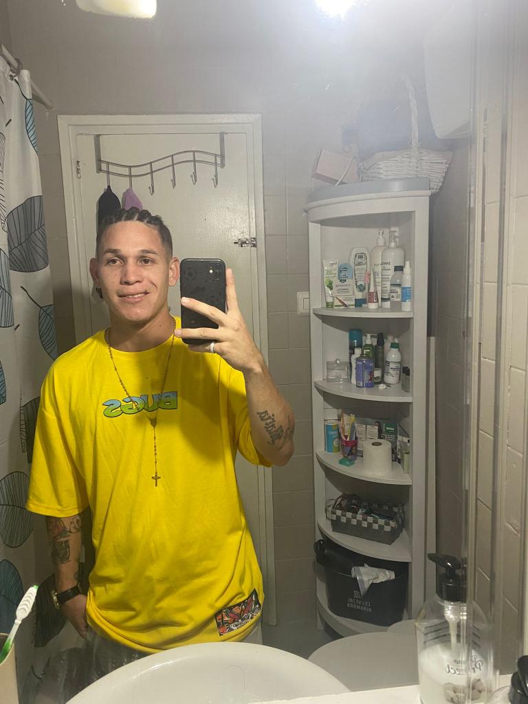 631202076: Chico busca chica en Valencia