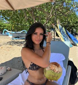 641818110: Chica busca chico en Málaga