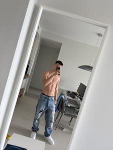 662252388: Chico busca chica en Valencia