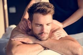 Chico busca chica en Málaga: 