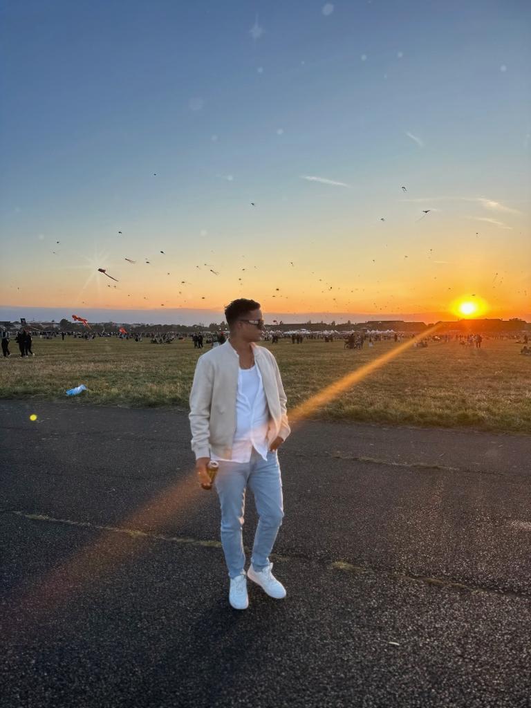 631225566: Chico busca chica en Mallorca