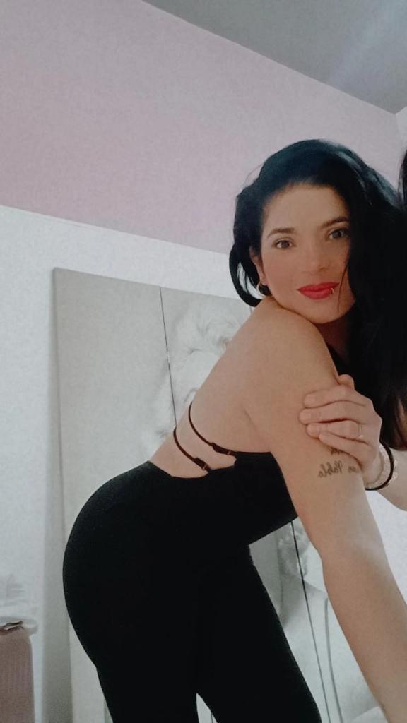 Chica busca chico en Tenerife: 