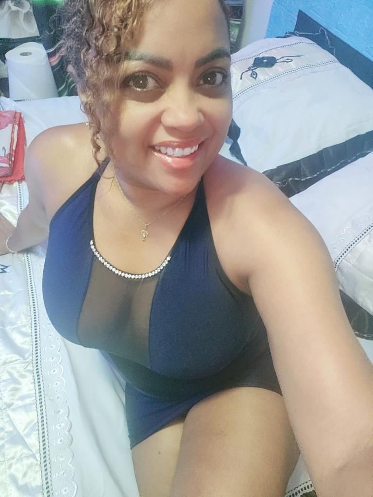 Chica busca chico en Zaragoza: Chica busca chico