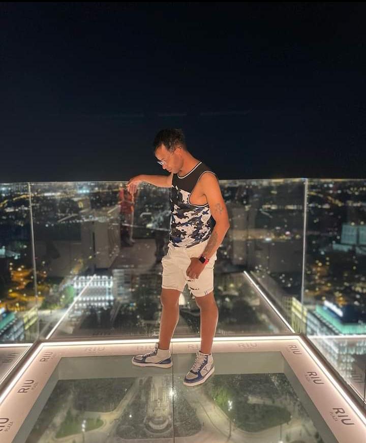 Chico busca chica en Madrid: 