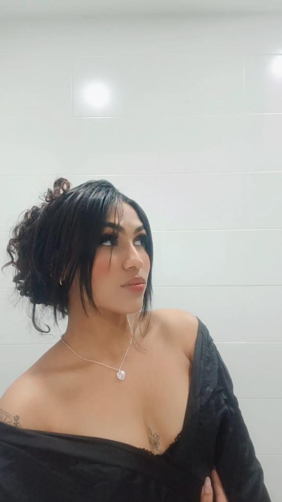 614746924: Chica busca chico en Cantabria