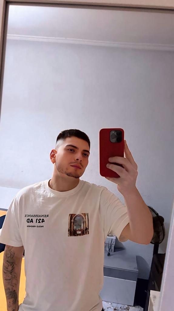 Chico busca chica en Asturias: 