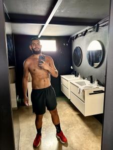 643913426: Chico busca chica en Sevilla