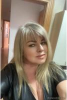 631685484: Chica busca chico en Gerona