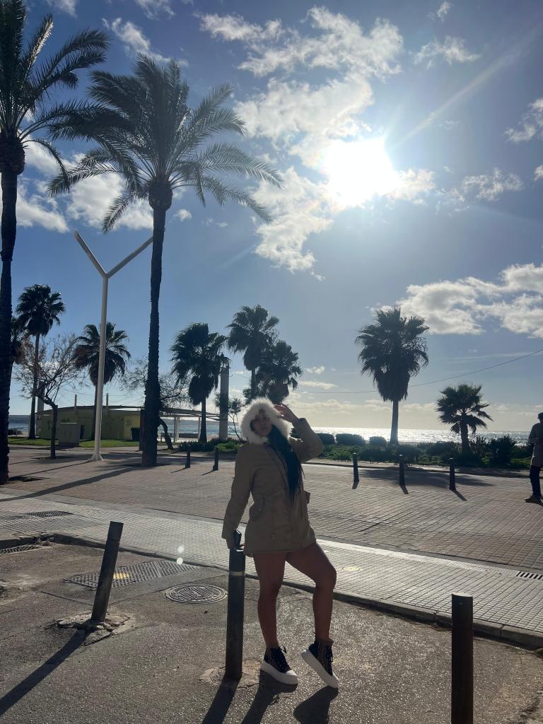 613313865: Chica busca chico en Mallorca