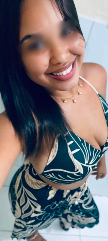 Chica busca chico en Cantabria: Chica busca chico