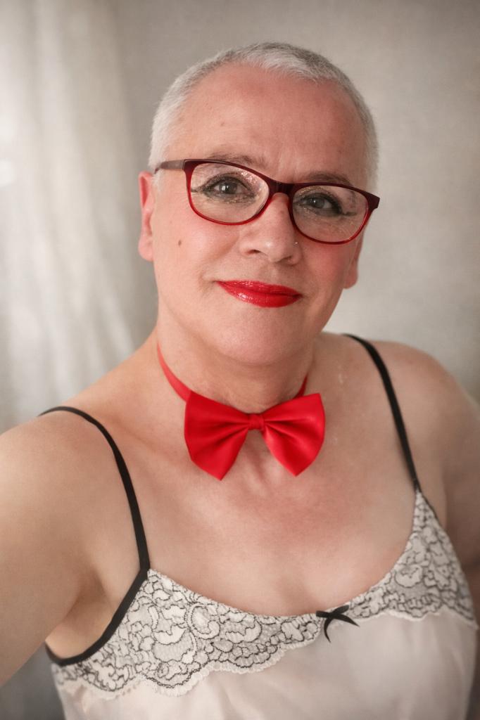 Chico busca chica en Sevilla: 