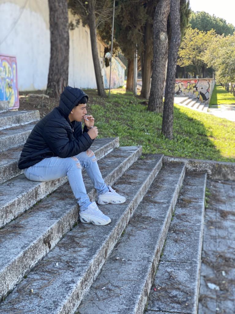 643645885: Chico busca chica en Sevilla