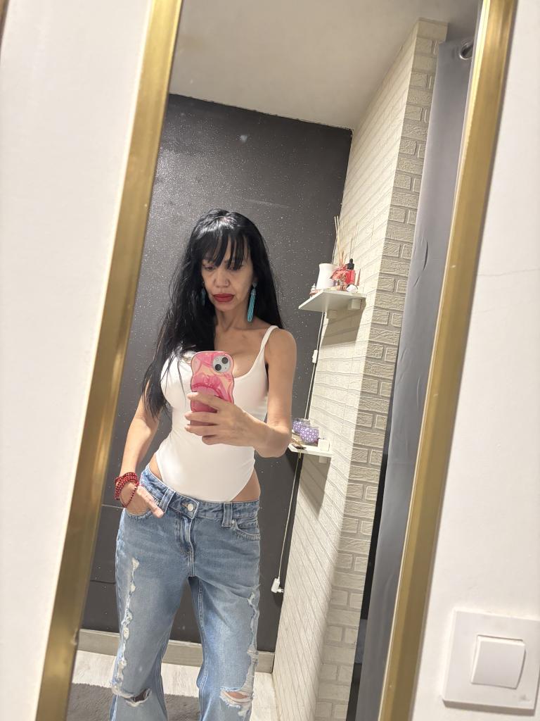 Chica busca chico en Cantabria: 