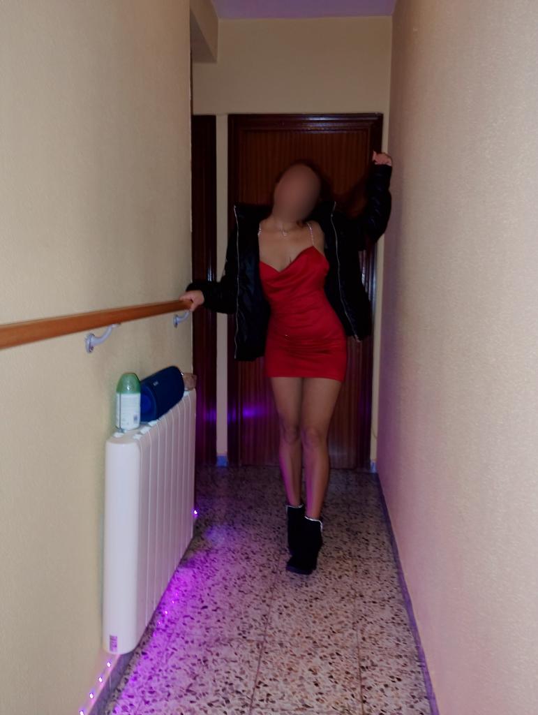658123757: Chica busca chico en Madrid
