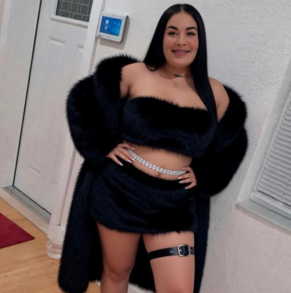 Chica busca chico en Almería: 