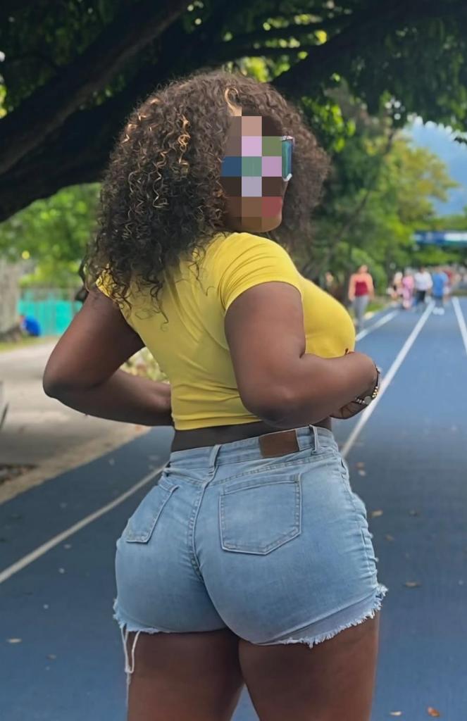 Chica busca chico en Tenerife: 