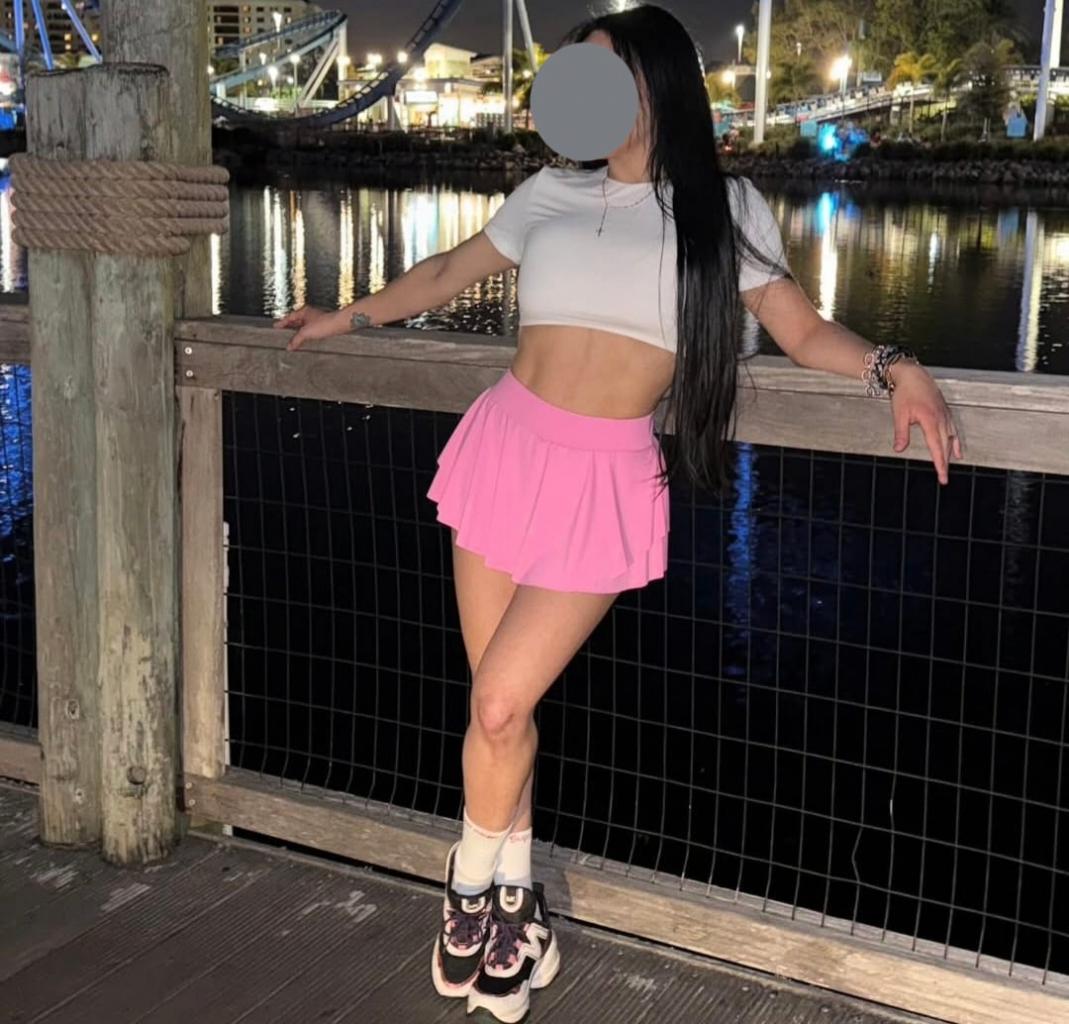 Chica busca chico en Tenerife: 