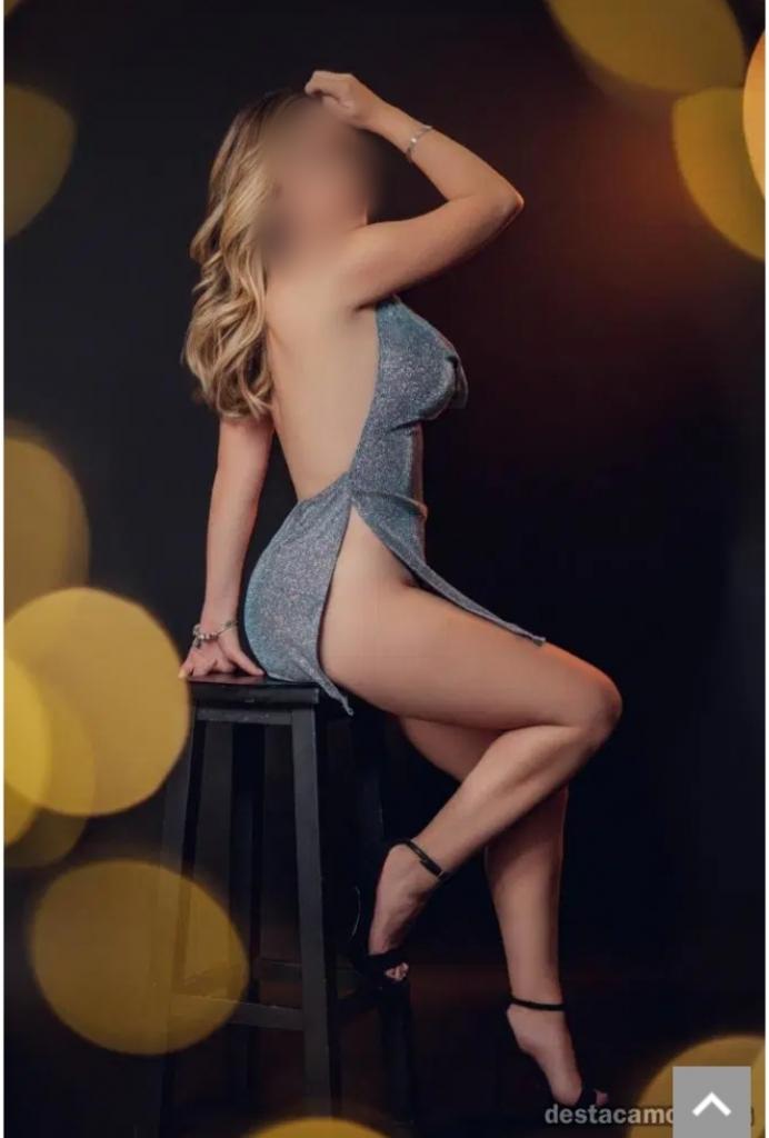 614649127: Chica busca chico en La Coruña