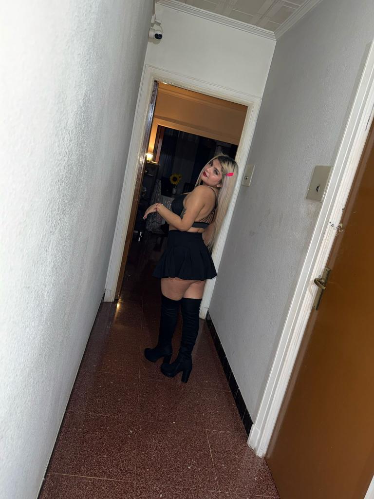 602712701: Chica busca chico en Barcelona