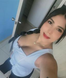 644151201: Chica busca chico en Madrid