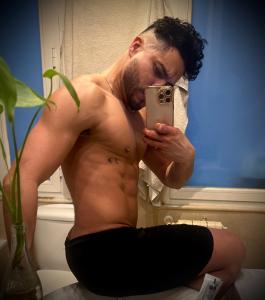 657675283: Chico busca chica en Madrid