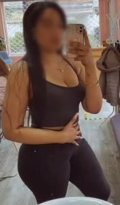 672851469: Chica busca chico en Madrid