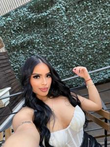 631885016: Chica busca chico en Barcelona