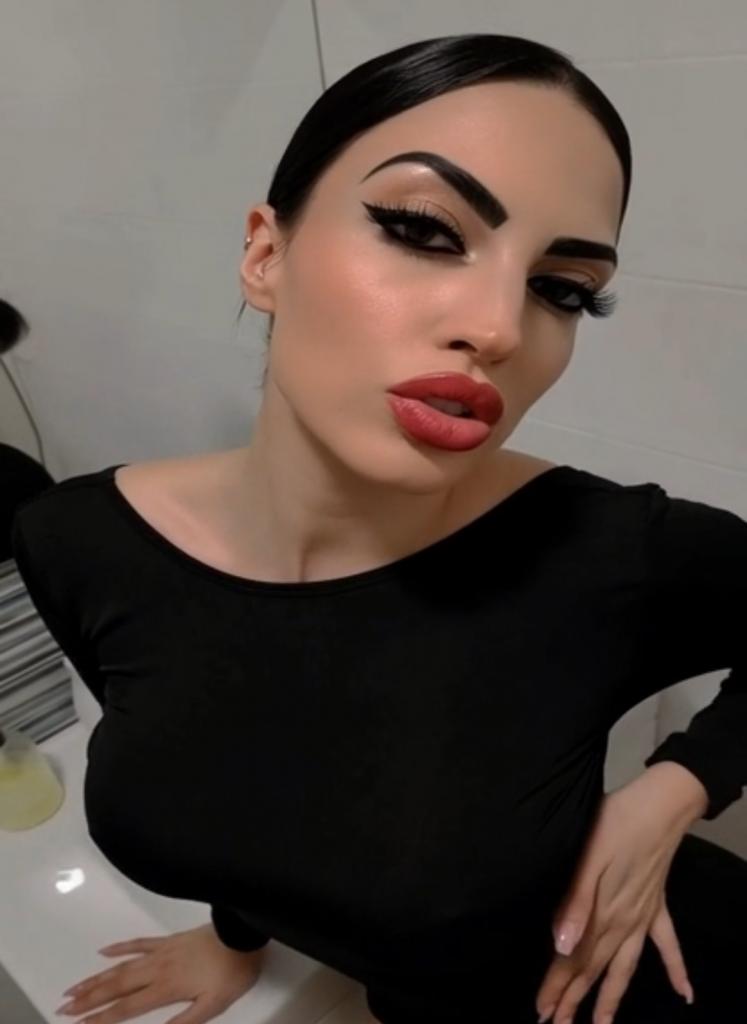 Chica busca chico en Alicante: 