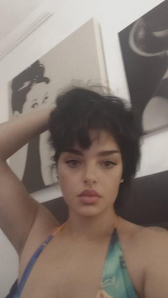 604985993: Chica busca chico en Pontevedra