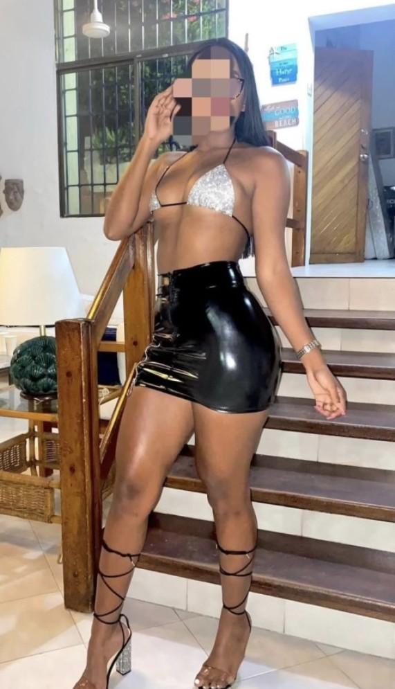 Chica busca chico en Huelva: 